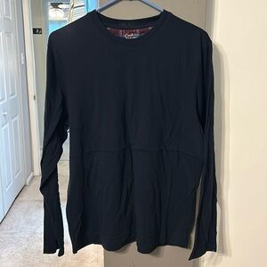 Like new condition long sleeve shirt